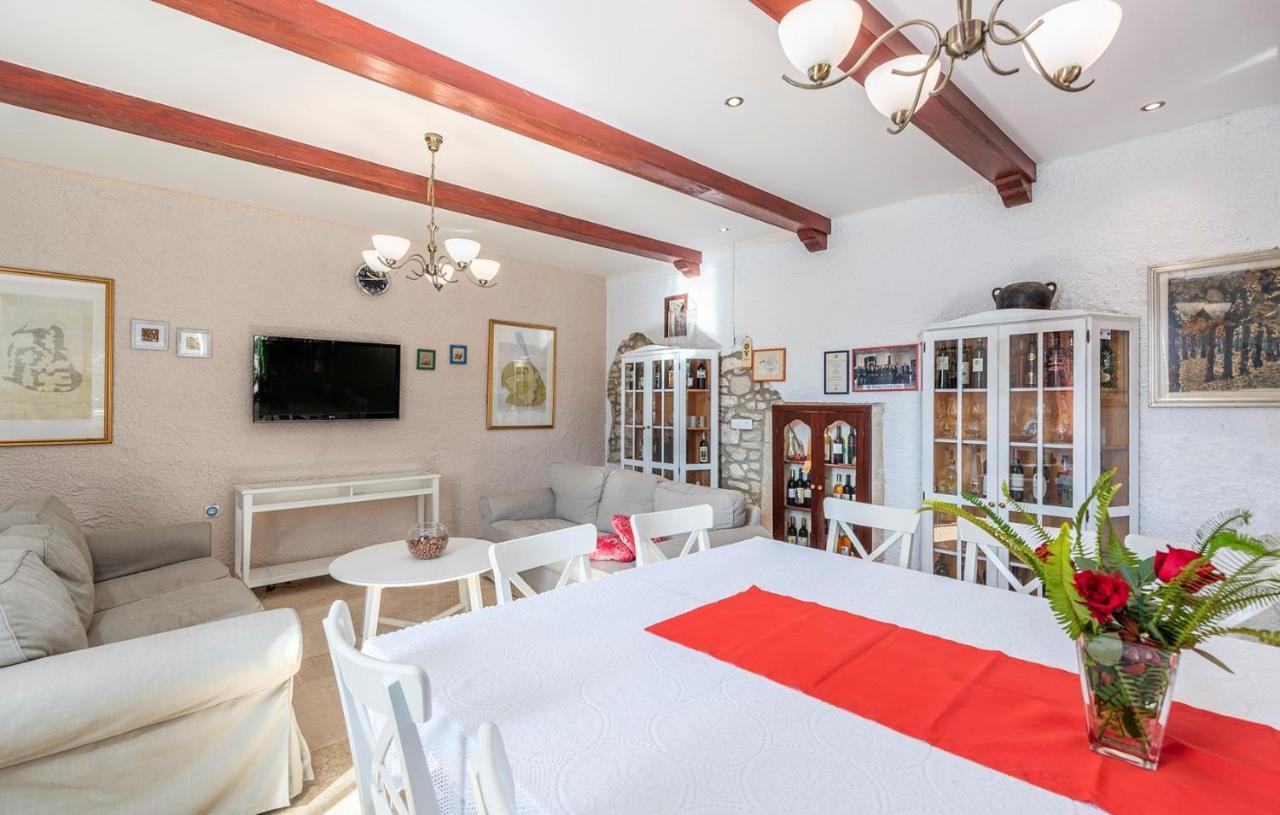 Отель House Peresiji Номер фото